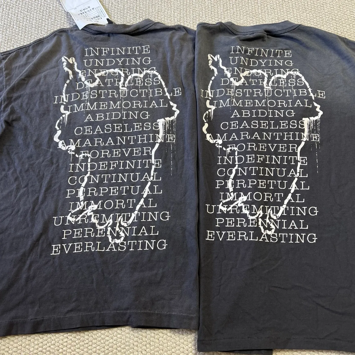 Pattern comparison SAINT Mxxxxxx SS TEE/HOPE SPRING/BLK Jesus slogan retro distressed TEE Washed in black S-XL Same as the original version Cylindrical side seam OE yarn fabric Garment dyeing Faded by heavy washing Bust plaster faded Correct pattern matching Original consistent accessories Original level printing restoration